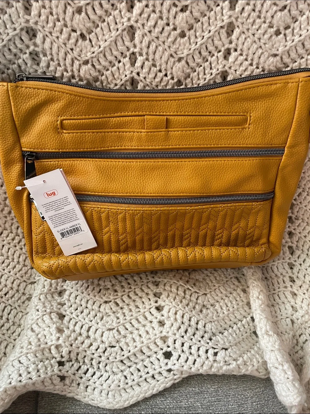 NWT- Lug Slider VL Amber Yellow